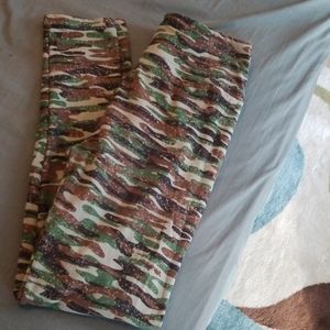 Lularoe camo legging